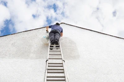 Peinture extérieure à Lumio — façades et ravalement